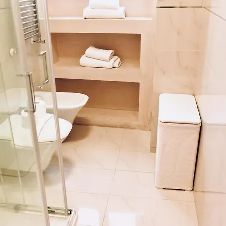 Chic And Elegant In The Heart Of Apartment *