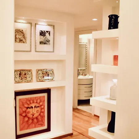 Apartment Chic And Elegant In The Heart Of Rome